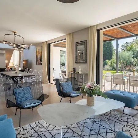 Moderne Proche De La Ra9320 Сен-Тропе