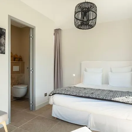 Moderne Proche De La Ra9320 * Saint Tropez